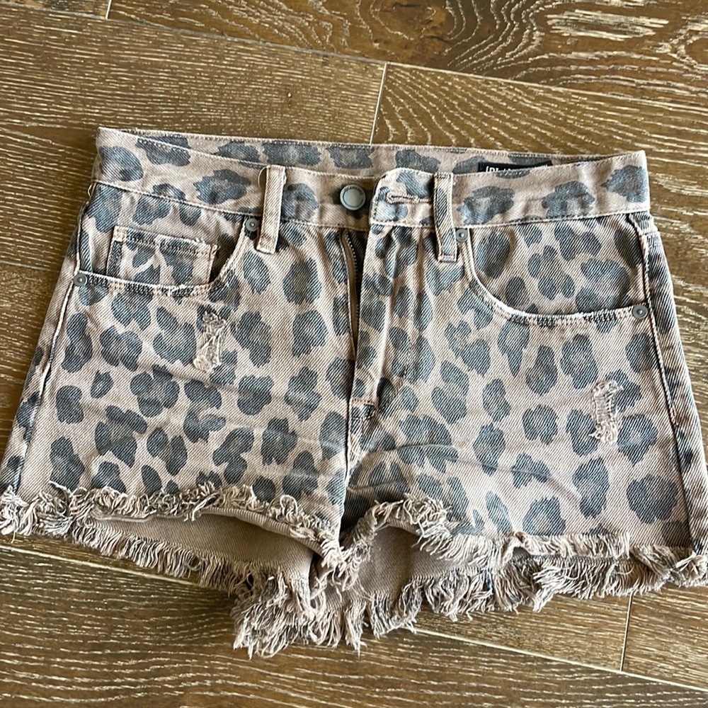 BlankNYC leopard denim shorts